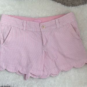Lilly Pulitzer pink and white size 6 seersucker shorts